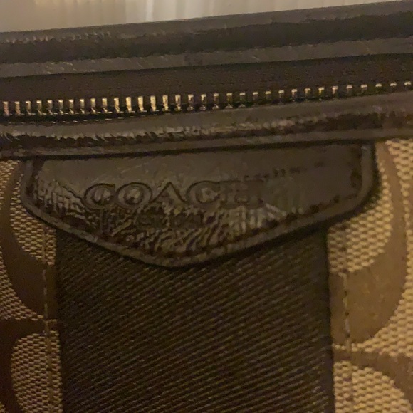 Brown Signature Coach Purse - Picture 4 of 14